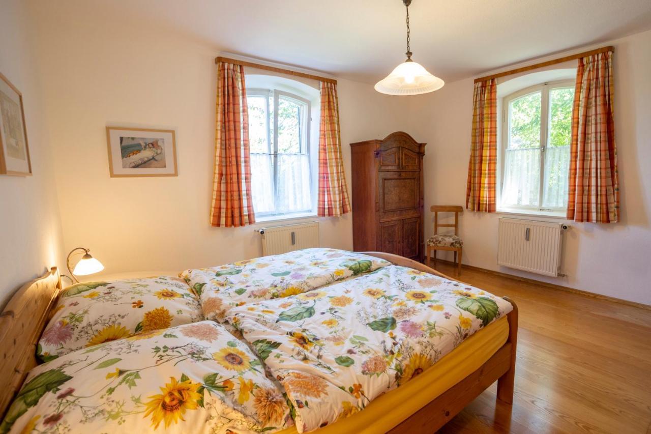 Landhauswohnung Mit Wildromantischem Garten Fussen Ngoại thất bức ảnh